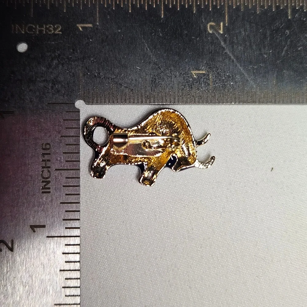 Bull Brooch Pin Womens OS Blue Enamel Gold Tone Taurus Zodiac Animal